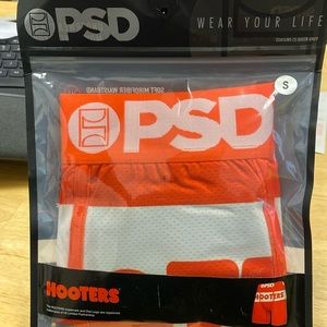 PSD brand new size small style hooters